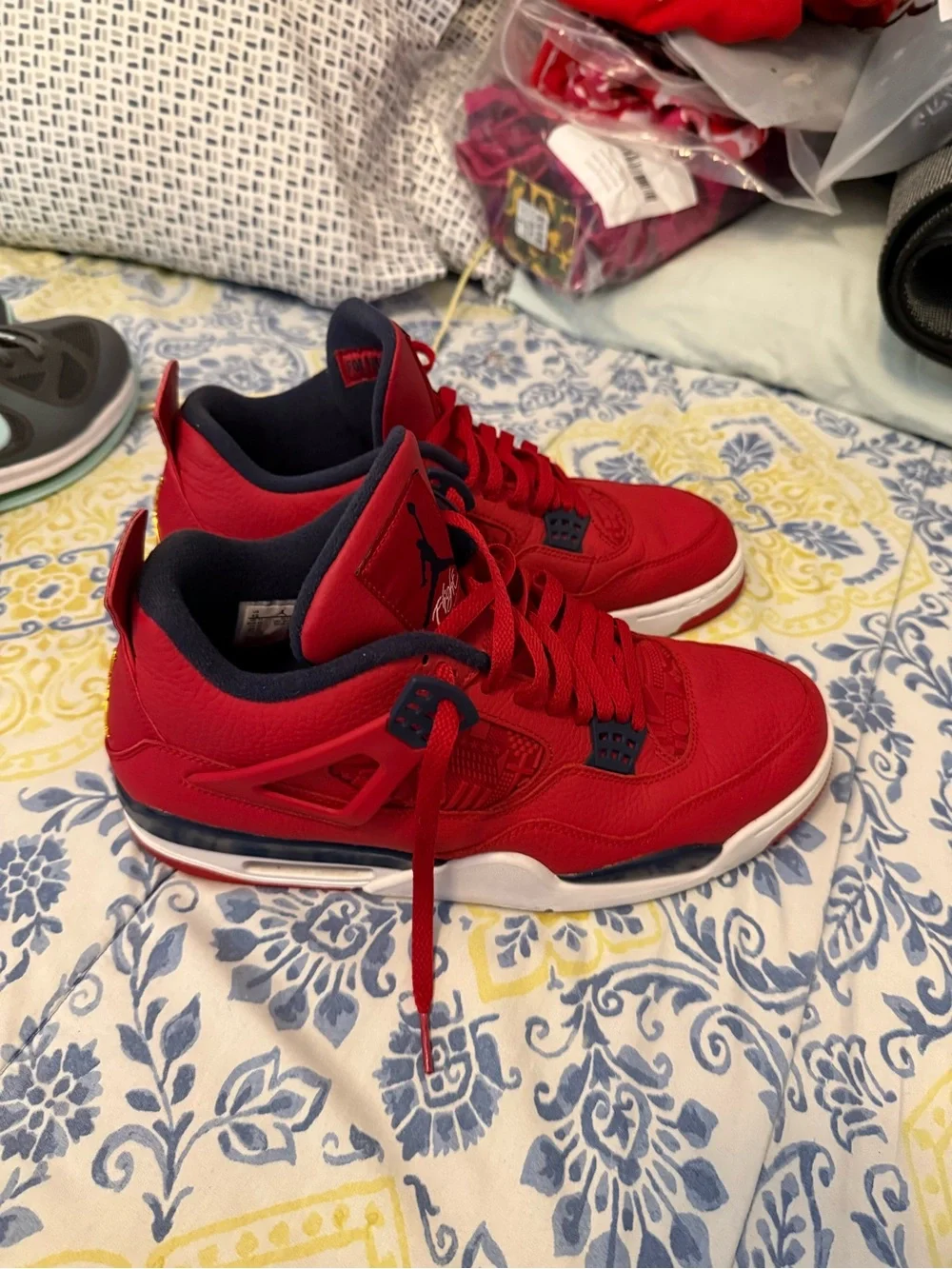Jordan 4 Retro Fiba 2019 Men’s size 12